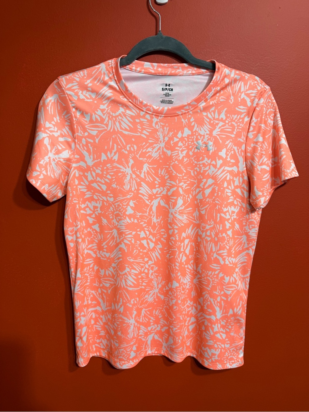 Under Armour Coral and White Floral Performance Tee - Short Sleeve